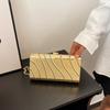 Bolso de noche de moda europea y americana, combinable con todo, bolso de acrílico, bolso bandolera de mano con patrón irregular de alta calidad.