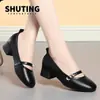 Zapatos Mamá Zapatos de Vestir Piel Suave Suela Blanda Nuevos para Mujer Primavera y Otoño Cómodos Zapatos de Mujer Mediana Edad Tacón Medio Tacón Grueso Zapatos de Cuero para Mujer