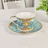 Plato de Cerámica de Porcelana de Hueso Estilo Europeo Transfronterizo Plato Occidental para Filete Decoración Roja Mostrador de Sala de Exposición Plato Cerámico para el Hogar Plato Plano
