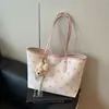 Bolsa Tote de Ponto Cruz Transfronteiriça Verão 2026 Novo Estilo Coreano com Múltiplos Compartimentos, Grande Capacidade, Versátil para o Dia a Dia, de Ombro e de Mão