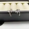 Nuevos Pendientes de Lujo con Cierre de Tornillo "Serie Mariposa" Chapados en Oro Real, de Venta Caliente