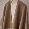 Bufanda Chal de Lana de Mongolia Interior al por Mayor en Stock para Mujer, Otoño e Invierno Cálido, Versátil de Doble Cara, Capa de Lana con Borlas