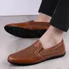 Nuevos Zapatos de Verano para Hombre, Zapatos de Malla y Cuero de Caña Baja, Mocasines Frescos Transpirables Calados, Zapatos Slip-On Antideslizantes de Suela Suave