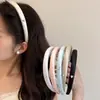Diadema Fina Simple Versátil Estilo Coreano para Mujer Modelo Nuevo 2026 con un Toque de Lujo, Diseño de Corona Alta, Adecuada para Salir, Accesorio para el Cabello