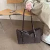 Bolsa em formato de travesseiro, grande capacidade, leve e luxuosa, adequada para o dia a dia, estilo bolsa de axila, com design sofisticado e minimalista, cor sólida e uma estética retrô, bolsa de ombro feminina