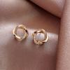 Electrochapado en oro real Pendientes de botón de plata de Año Nuevo estilo retro Corea del Sur elegantes para celebridades de Internet pequeños simples estilo frío pendientes moda