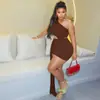 Nuevo y único vestido de moda para mujer estilo europeo y americano con tirantes de corbata, escote asimétrico, color liso, ceñido a la cintura, ajustado corto