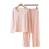 Pijama de Fibra de Bambú Primavera y Otoño para Mujer Cuello Redondo Manga Larga Pantalón Largo Sencillo Se Puede Usar Afuera Sensación de Alta Gama Ropa de Casa con Almohadillas en el Pecho