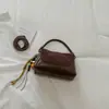2026 Principios de Otoño Nuevo Bolso Cuadrado Pequeño Elegante Moda Nicho Alto Valor de Apariencia Textura Personalidad Sensación Relajada Bolso de Hombro Único