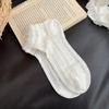Calcetines blancos nuevos calcetines de barco para mujer algodón transpirable malla fina encaje coreano primavera y verano tubo corto viento ballet calcetines de mujer