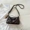 Bolsa de ombro/axila simples de cor sólida estilo coreano, nicho, para mulheres, novo modelo de verão 2026, bolsa transversal moderna para trabalho e deslocamento