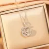 [Acero de Titanio] Collar de Moda Japonés y Coreano con Forma de Estrella y Luna Hueca Completamente Incrustado con Diamantes para Mujer, Cadena para Clavícula de Moda de Lujo Ligero Nuevo Estilo
