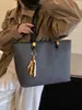 Bolso tote transfronterizo nuevo de gran capacidad, diseño moderno y minimalista, bolso de hombro casual para mujer, elegante y práctico para ir al trabajo