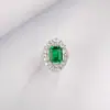 Nuevo Anillo de Plata S925 con Esmeralda Cultivada en Laboratorio, Lujo Ligero y Regalo de Alta Gama para Novia o Esposa en Aniversario o Cumpleaños