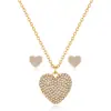 Dulce conjunto de collar con colgante de corazón y pendientes de diamantes completos transfronterizos amor cadena de clavícula pendientes de botón de oreja con diamantes completos oro K