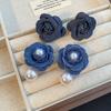 Brincos de Camélia e Pérola em Jeans Azul Único Estilo Coreano Brincos Elegantes de Alto Padrão Estilo Ins para Mulheres