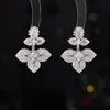 Pendientes de Flor Desmontables de Lujo Ligero, Pendientes de Zirconia con Diamantes Completos de Doble Uso, Pendientes de Gama Alta Estilo Elegante para Viajes al Trabajo al por Mayor