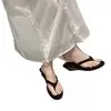 Ropa de verano para mujer para exteriores 2026 nuevo estilo chanclas de cuña simples y elegantes de tacón alto para combinar con faldas