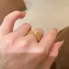 Anillo Dulce de Mariposa Dorada Texturizada para Mujer, Moderno, Elegante, Ligero y Lujoso Anillo Abierto, Anillo de Dedo Índice de Moda de Nicho