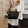 Bolsa de Nylon Fresca de Verão para Mulheres 2025 Nova Moda Versátil Bolsa Transversal Textura de Alta Qualidade Bolsa de Ombro