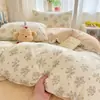 2026 Novo Conjunto de Roupa de Cama para Dormitório Três Peças Roupa de Cama de Verão para Dormitório Estudantil Capa de Edredom Lençol de Cama Lençol de Elástico para Cama de Solteiro