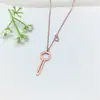 Collar de Acero Inoxidable para Mujer Joyería de Nicho Versátil Colgante de Cobre Cadena Elegante para Clavícula Joyería Cadena de Lujo Ligero