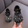 Zapatos de cristal para niñas 2026 primavera y otoño zapatos de cuero de princesa con pedrería zapatos planos de mariposa flor de hadita sandalias para bebé niña niños grandes