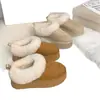 Botas de nieve cálidas de una sola pieza con suela gruesa y forro de felpa, engrosadas, para mujer, novedad de invierno 2026, zapatos de algodón estilo Birkenstock para el noreste, mujer