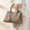 Regalo para Mamá: Bolso de Commuter para Persona de Mediana Edad, Nuevo Modelo 2025, Bolso de Mano Tote de Alta Gama de Gran Capacidad, Regalo de Cumpleaños