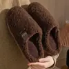 Nuevas pantuflas de algodón de lana de cordero para hombres y mujeres, cálidas y gruesas para invierno, pantuflas de algodón peludo antideslizantes para interiores para parejas