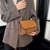 Nova bolsa de ombro estilosa para o dia a dia 2026 pequeno design com aba bolsa transversal versátil bolsa mensageira chique para mulheres