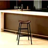 Bancos altos de bar modernos minimalistas com encostos de ferro, bancos altos para uso doméstico, bancos de bar de couro estilo luxo leve