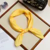 Lenço de Seda Liso 70*70 para Mulheres, Lenço Quadrado Pequeno, Versátil Estilo Coreano Lenço de Pescoço Profissional, Lenço Decorativo Fino de Verão