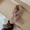 Bufanda infantil otoño e invierno para exteriores cálida a prueba de viento protección para el cuello toalla cruzada simple combinable color sólido niños y niñas bufanda de bebé
