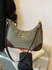 Bolsas Retro Transfronterizas de Moda para Mujer 2026 Nuevo Estilo Invernal Elegante Bolso Cruzado para el Trabajo Casual Versátil Bolso de Hombro Moderno