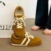 Tênis de Treino Alemão Retro Emagrecedor Feminino 2026 Outono Novo Camurça Respirável Versátil Casual para o Dia a Dia Solado Macio Confortável