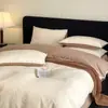 Juego de ropa de cama de cuatro piezas de alta cuenta, 100% algodón, lavado, tejido grueso, jacquard tridimensional, perchado, estilo retro, que incluye una funda de edredón de algodón puro, sábana y sábana bajera