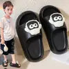 Popular Globalmente Estilo Coreano Desenho Animado EVA Sapatos Infantis Interno/Externo Universal Leve Antiderrapante Chinelos