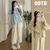 Moda Gestante, Camiseta de Verão, Conjunto Estiloso, Blusa de Manga Curta para Verão, Conjunto Casual para Gestante, Estilo Fashion para Passeios de Verão