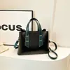 Bolso de Mano Nuevo para Mujer 2026, Diseño de Nicho, Sensación de Alta Gama, Bolso Tote de Gran Capacidad, Bolso Cruzado Retro Europeo y Americano