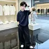 Roupas Infantis Conjunto de Verão Fino para Meninos 2026 Novo Estilo de Verão para Crianças Maiores Conjunto de Verão de Seda Gelada para Meninos Estiloso e na Moda