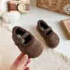 Zapatos Birkenstock para niños, zapatos de algodón afelpado para niñas, zapatos de algodón de doble capa para bebé 2026, mocasines cálidos esmerilados de moda
