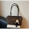 Bolsa de Ombro Leopard Print Super Popular Outono e Inverno Transfronteiriça para Mulheres 2026 Nova Moda Nicho High-End Retro Bolsa de Ombro para o Dia a Dia