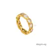 Anel de Diamante Cravejado com Zircônia, Personalizado, Fashion, Simples, com Toque de Luxo Leve, Adequado para Uso Diário, Estilo Minimalista, Anel Versátil de Aço Titânio, Em Estoque para Atacado