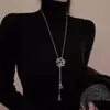 Colar de Pérolas com Laço e Saia 2024 Novo Estilo Quente Corrente para Clavícula Acessórios de Colar de Luxo Acessível Nicho Vestido para Mulheres