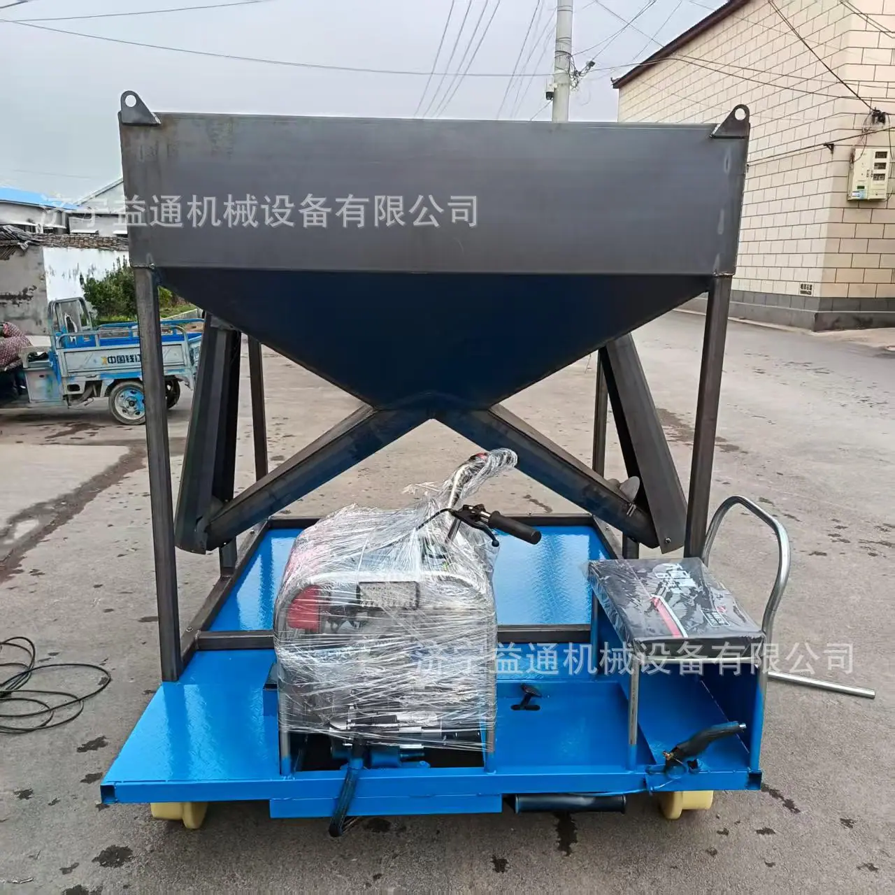 轨道运输车