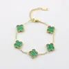 Pulseira de Aço Titânio Trevo de Quatro Folhas da Moda para Mulheres, Joia de Mão Acessível e de Luxo Simples, Tendência Estilo Ins, Acessórios Personalizados