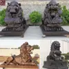 Um Par de Esculturas de Leão de Cobre Estilo Europeu, Esculturas de Animais Grandes de Cobre Fundido de Leões Deitados, Sentados e em Pé para Decoração de Casa na Entrada