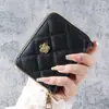 Nuevo monedero de muñeca para mujer estilo Chanel fresco de lujo ligero europeo y americano, tarjetero, multi-tarjeta, bolso para teléfono móvil transfronterizo para mujer