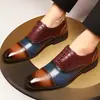 Zapatos de Hombre de Color a Juego de Nueva Temporada de Primavera y Otoño Zapatos de Cuero Tallado Transpirables de Moda Versátiles Zapatos de Cuero para Vestir de Negocios Boda